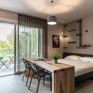 Sei Garda , Peschiera del Garda Italia