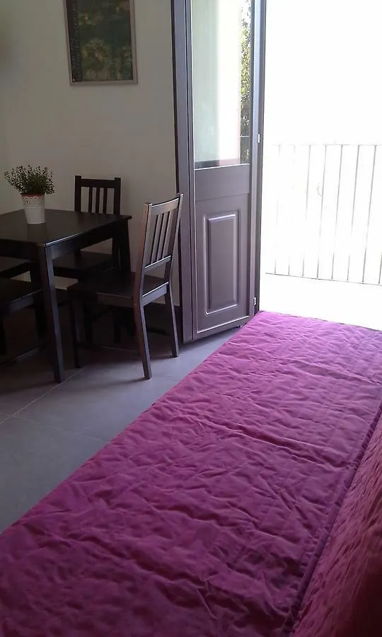 טאורמינה La Cage Aux Folles B&B לינה וארוחת בוקר